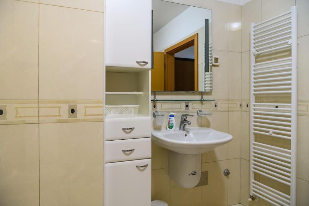 Apartment Sunce Pula Exterior photo