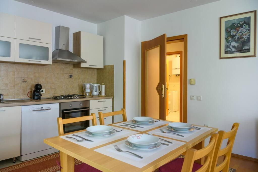 Apartment Sunce Pula Exterior photo